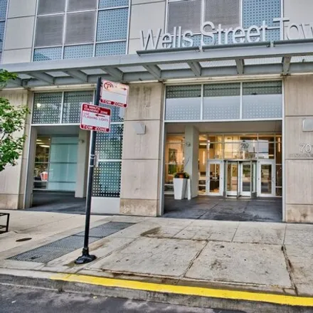 Image 3 - Wells Street Tower, 701 South Wells Street, Chicago, IL 60605, USA - Condo for rent
