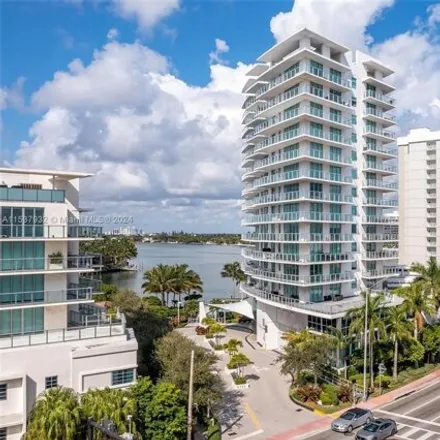 Image 1 - 6650 Indian Creek Drive, Atlantic Heights, Miami Beach, FL 33141, USA - Condo for sale