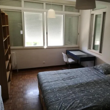 Rent this 5 bed apartment on Remax in Avenida da República, 1069-213 Lisbon