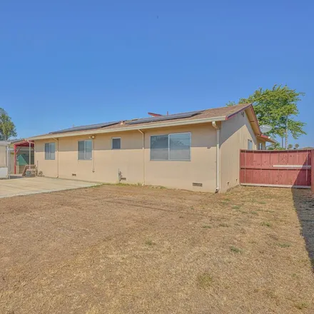 Image 3 - 688 Calaveras Drive, Salinas, CA 93906, USA - House for sale