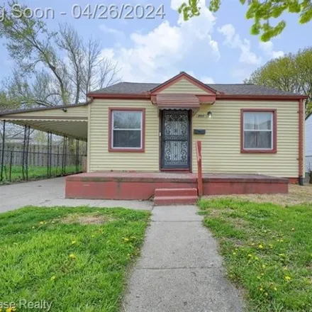 Buy this 2 bed house on 641 Montana Avenue in Pontiac, MI 48341