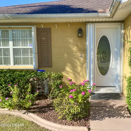 Buy this 3 bed townhouse on 104 Hurst Court in DeLand, FL 32724