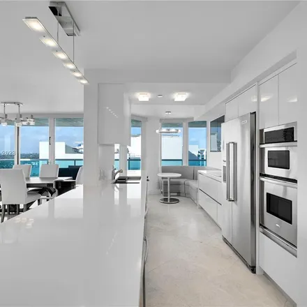 Image 8 - Collins Avenue Service Road, Miami Beach, FL 33140, USA - Apartment for rent