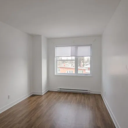 Rent this 1 bed apartment on 1740 Avenue Victoria in Longueuil, QC J4V 1M4