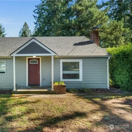 Buy this studio house on 4116 15th Avenue Northeast in Olympia, WA 98516