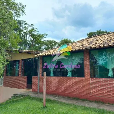 Buy this 6 bed house on Alameda dos Tucanos in Bairro Alterosa, Ribeirão das Neves - MG