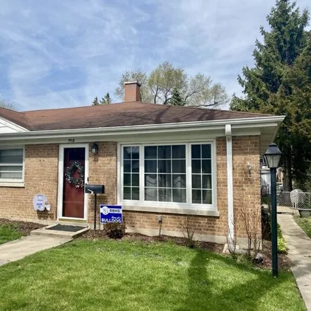 Buy this 3 bed house on 9540 Jackson Avenue in Brookfield, IL 60513