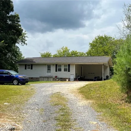 Buy this 2 bed house on 3209 South Dixie Road in Phelps, Whitfield County
