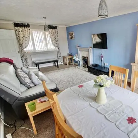 Image 9 - St Lukes Way, Nuneaton and Bedworth, CV10 8RE, United Kingdom - House for sale