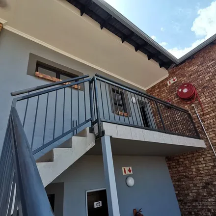 Rent this 3 bed apartment on Felicia Street in Fir Grove, Akasia