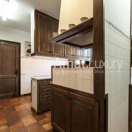 Rent this 6 bed house on Carrer d'Apel·les Mestres in 08001 Barcelona, Spain