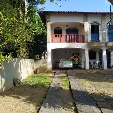 Buy this 4 bed house on Rua Nossa Senhora da Conceição 493 in Bairro das Laranjeiras, Serra - ES