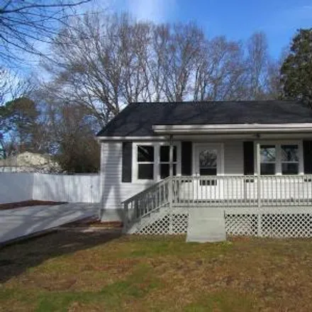 Buy this 2 bed house on 104 Farrow Circle in Fountain Inn, SC 29644