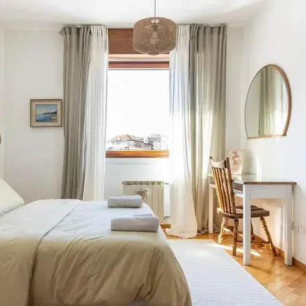 Rent this 3 bed apartment on Trieste in Via Giorgio Galatti, 34132 Triest Trieste