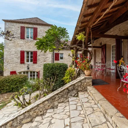 Buy this 7 bed house on 6 Le Vieux Bourg in 47140 Auradou, France