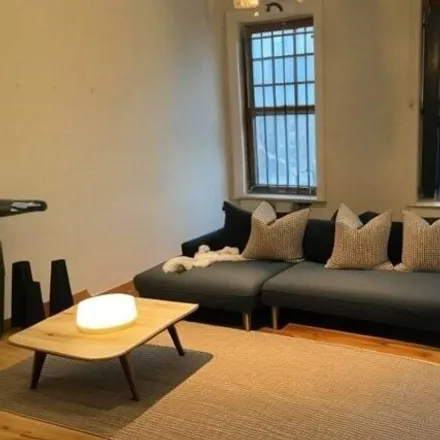 Image 2 - 110 Cambridge Place, New York, NY 11238, USA - Apartment for sale