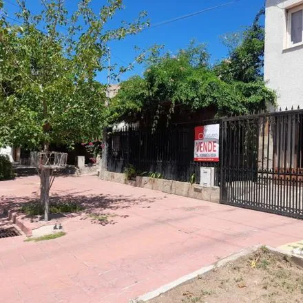 Buy this 4 bed house on Capitán Candelaria 1102 in Villa Hipódromo, 5547 Distrito Ciudad de Godoy Cruz