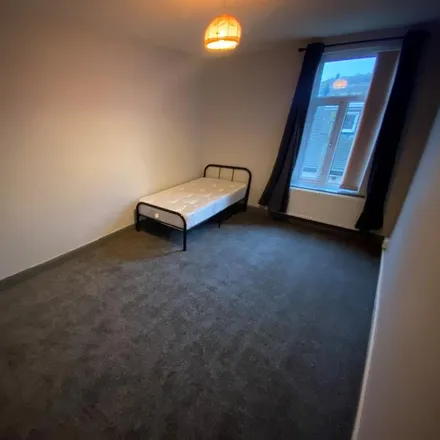 Rent this 1 bed room on Cross Mount Street in Batley, WF17 6AT