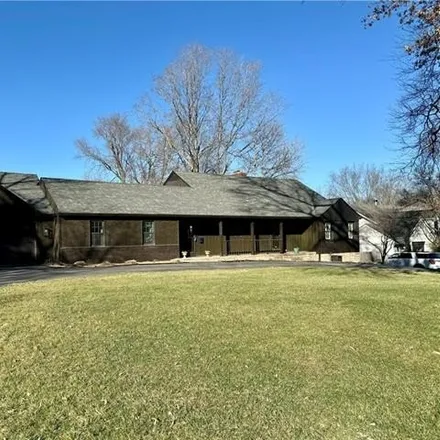 Buy this 4 bed house on 2234 West 95th Street in Leawood, KS 66206