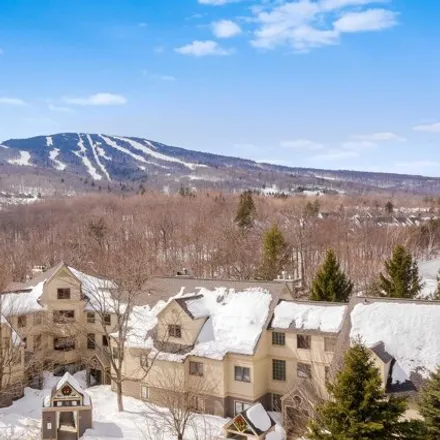 Buy this 3 bed condo on Crown Point in Stratton, Windham County