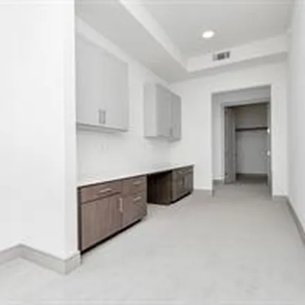 Image 3 - InterContinental, 6750 South Main Street, Houston, TX 77030, USA - Apartment for rent