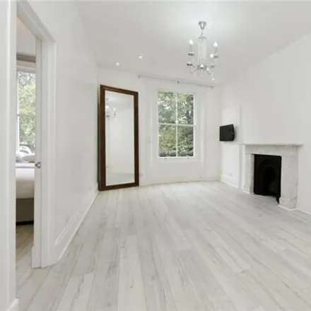 Rent this 2 bed townhouse on The Premier Notting Hill in 5-7 Prince's Square, London