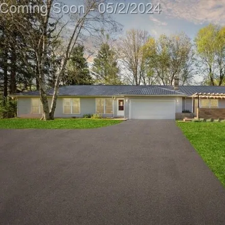 Buy this 3 bed house on 3403 Tracey Drive in Summit Township, MI 49203
