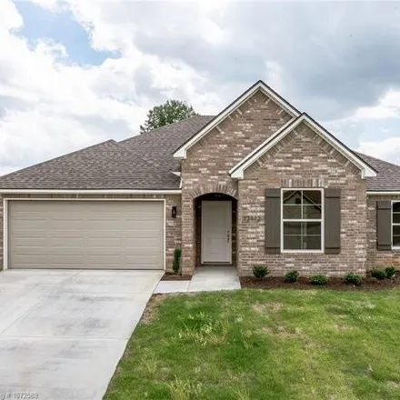 Buy this 3 bed house on 12156 Lynwood Drive in Fort Smith, AR 72916