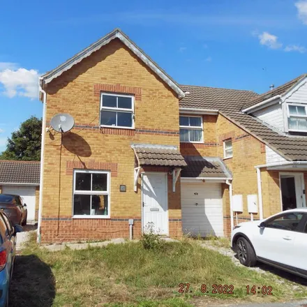 Rent this 2 bed duplex on Horseshoe Court in Doncaster, DN4 0FF