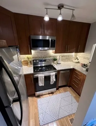 Image 2 - Whitney Place, Royce Road, Boston, MA 02134, USA - Condo for rent