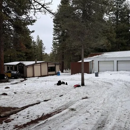 Buy this 6 bed house on 12993 Christopher Road in Klamath County, OR 97627
