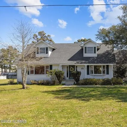 Image 3 - 204 Old Ferry Dock Road, Harkers Island, Carteret County, NC 28531, USA - House for sale