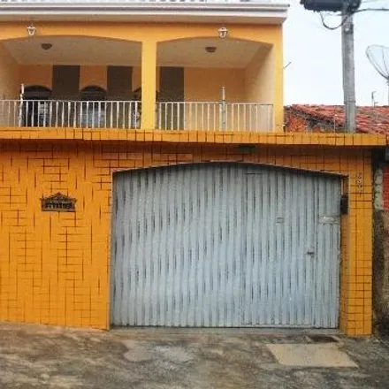 Buy this 4 bed house on Rua Irma Cremer dos Santos in Jardim Ana Guilherme, Salto de Pirapora - SP
