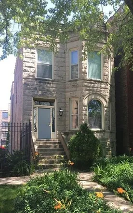 Buy this 8 bed house on 6109 South Greenwood Avenue in Chicago, IL 60637