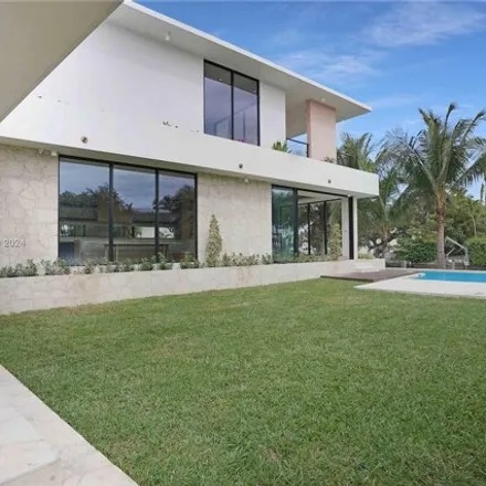 Image 9 - 7621 Northeast 8th Avenue, Miami, FL 33138, USA - House for sale