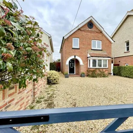 Buy this 3 bed house on Solent Road in Highcliffe-on-Sea, BH23 5QE