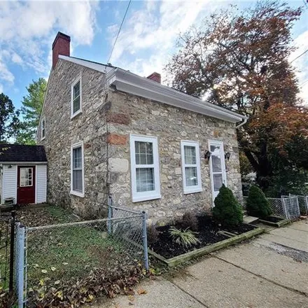 Rent this 3 bed house on 1910 West Walnut Street in Allentown, PA 18104