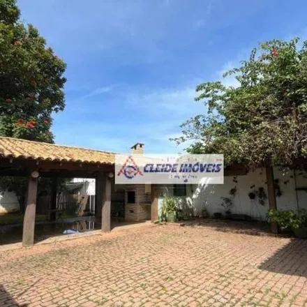 Buy this 3 bed house on Rua das Camélias in Jardim Cuiabá, Cuiabá - MT