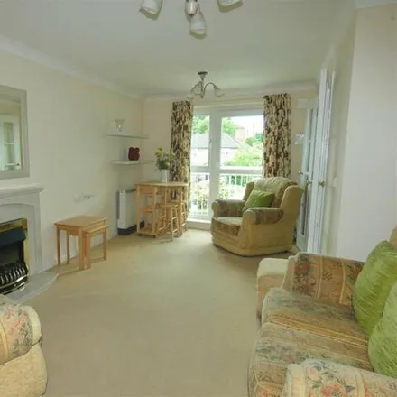 Image 2 - 32 Hollyfield Road, Sutton Coldfield, B75 7SG, United Kingdom - Apartment for sale