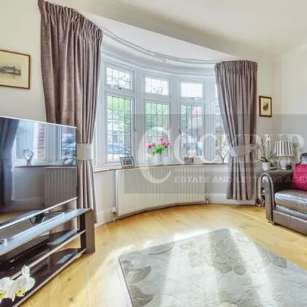 Image 4 - 45 Charldane Road, Edgebury, London, SE9 3PF, United Kingdom - Duplex for sale