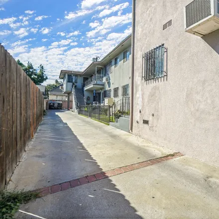Image 5 - 719 North Kingsley Drive, Los Angeles, CA 90029, USA - Townhouse for sale