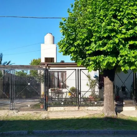 Image 1 - Roberto Stacy 1859, Adrogué, Argentina - House for sale