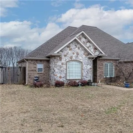 Buy this 4 bed house on 1137 Lexington Circle in Springdale, AR 72762