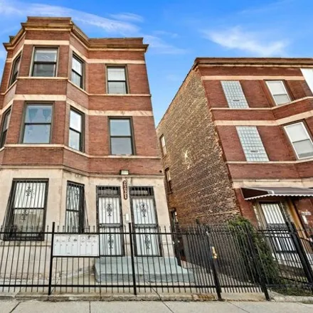 Buy this studio house on 2221 South Springfield Avenue in Chicago, IL 60623