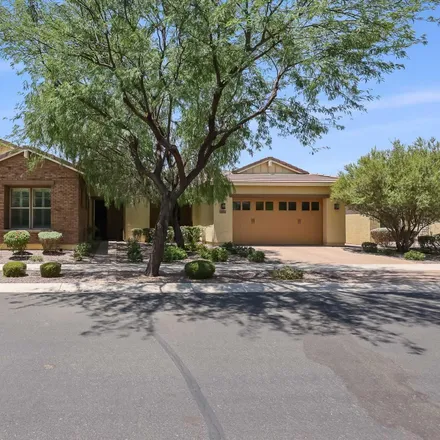 Buy this 5 bed house on 2101 South Vaquero Road in Apache Junction, AZ 85119