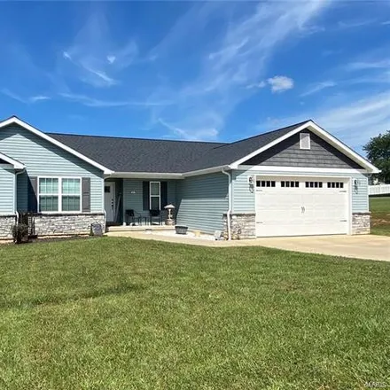 Buy this 3 bed house on 212 Redbud Drive in Fredericktown, MO 63645