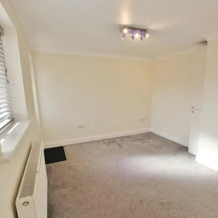 Image 5 - Palmerston Road, Bournemouth, BH1 4HT, United Kingdom - Apartment for rent