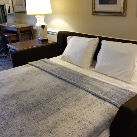 Rent this 2 bed condo on VA