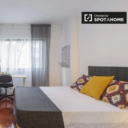 Rent this 9 bed room on Madrid in Calle de Arturo Soria, 161