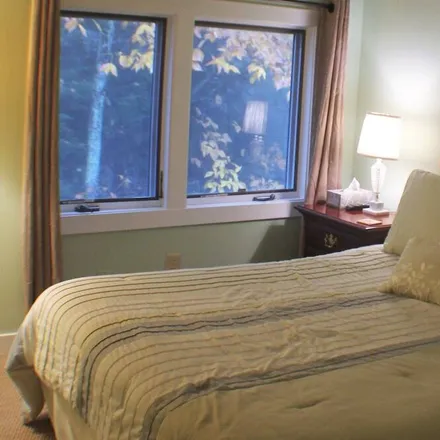 Rent this 3 bed condo on Roseland in VA, 22964